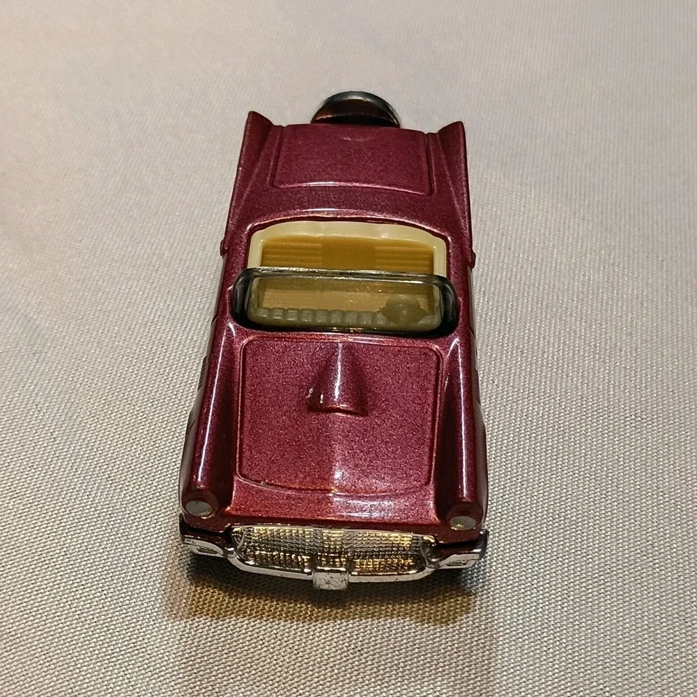 2020 Matchbox City #14 1957 Ford Thunderbird Convertible Pink Rose,Loose, 1:64.